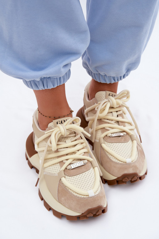 Kožené zo semišu Tenisky model obuvi Dámske GOE TT2N4021 béžová