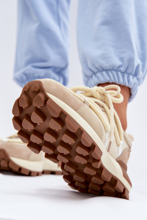 Kožené zo semišu Tenisky model obuvi Dámske GOE TT2N4021 béžová