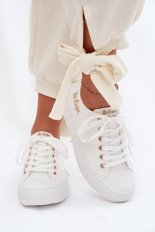 bežná obuv s platformou Lee Cooper LCIN-26-44-4482 biela farba