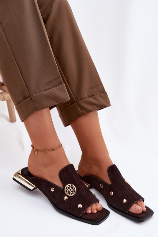 semišové papuče Ze zlatej farbymi Ozdobami D&A CR61-3061 CzekoladoIne