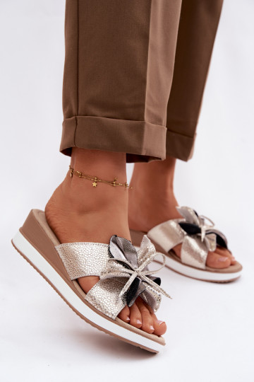 Kožené papuče s platformouDekoracyjnym Kvet S.Barski GR61-5989 zlatej farby 2