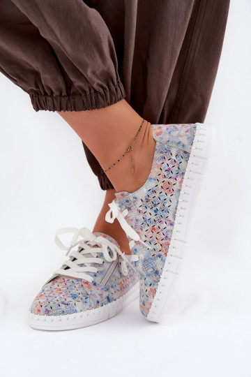 s prvkami prelamovania topánkyZapnutéturalnego zo semišuu strieborná farba Kamelia 2