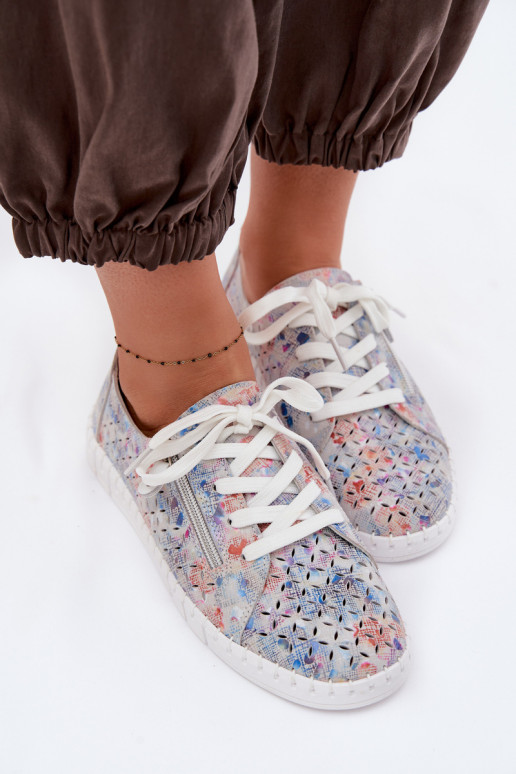 s prvkami prelamovania topánkyZapnutéturalnego zo semišuu strieborná farba Kamelia