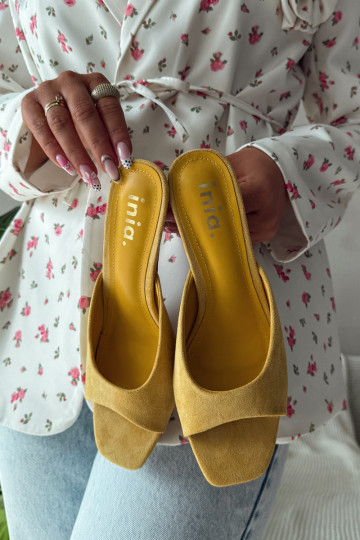 Dámske papuče Zapnuté Smukłym Obcasie žltá Revina