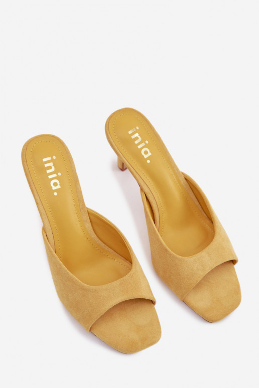 Dámske papuče Zapnuté Smukłym Obcasie žltá Revina