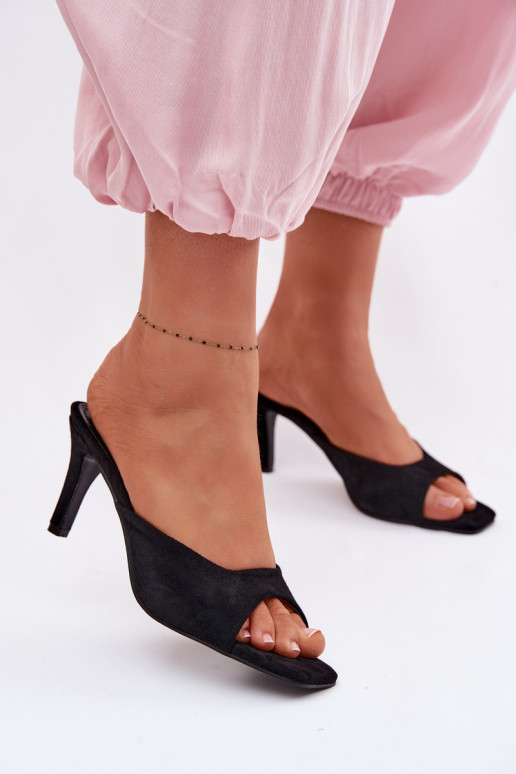 Dámske papuče Zapnuté Smukłym Obcasie čierna Revina