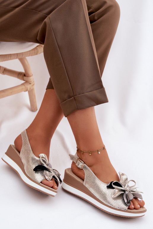 Kožené Sandále na platforme s ozdobami S.Barski GR61-5988 zlatej farby
