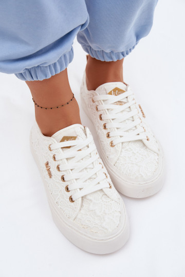 Bežná obuv s čipkou Lee Cooper LCIN-26-02-4060 biela farba