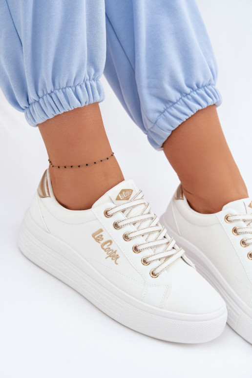Bežná obuv s platformou Lee Cooper LCIN-26-44-4478 biela farba