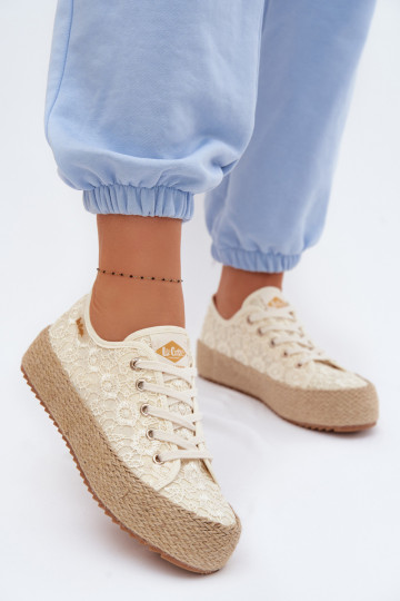 s čipkovými motívmi bežná obuv espadrilky s platformou Lee Cooper LCIN-26-31-4328 béžová 2