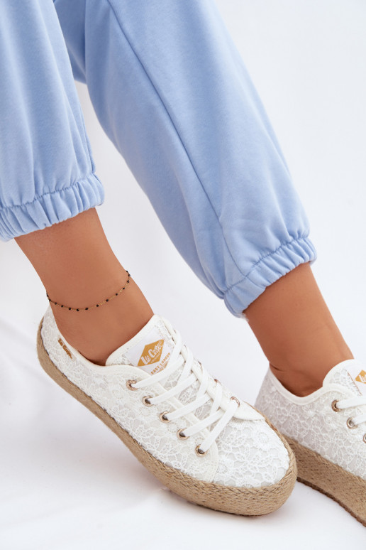 s čipkovými motívmi bežná obuv espadrilky s platformou Lee Cooper LCIN-26-31-4326 biela farba
