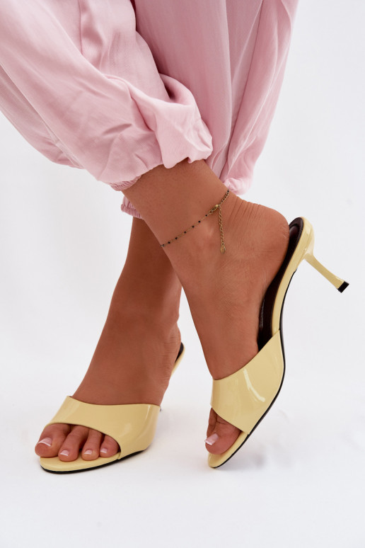 s lakovým efektom PapučeImitacji Skóry s tenkými podpätkami žltá Melissea