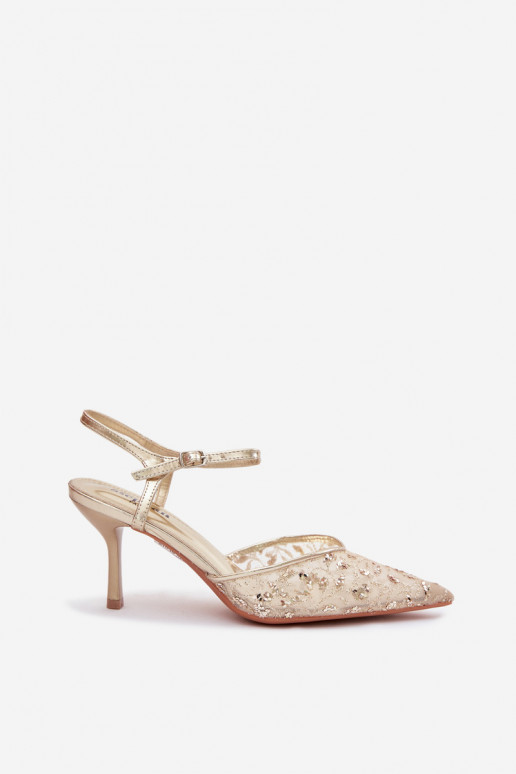 Sieťovina Dámske sandále s tenkými podpätkamis leskomującym Zdobieniem zlatej farby Laria