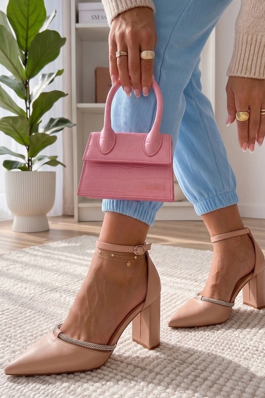 Béžové topánky s kryštálmi Madeleine