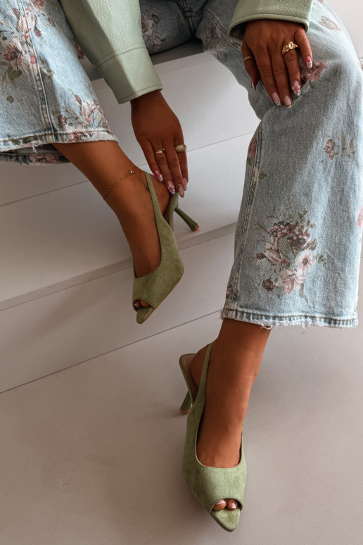 Dámske sandále s tenkými podpätkami z umelého semišu zelené Sevina