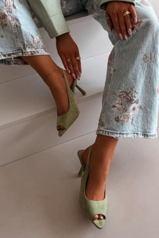 Dámske sandále s tenkými podpätkami z umelého semišu zelené Sevina