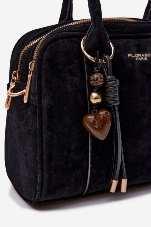 Kabelka Typu Kufor z eko semišuoInaBrelokiem čierna Sorielle