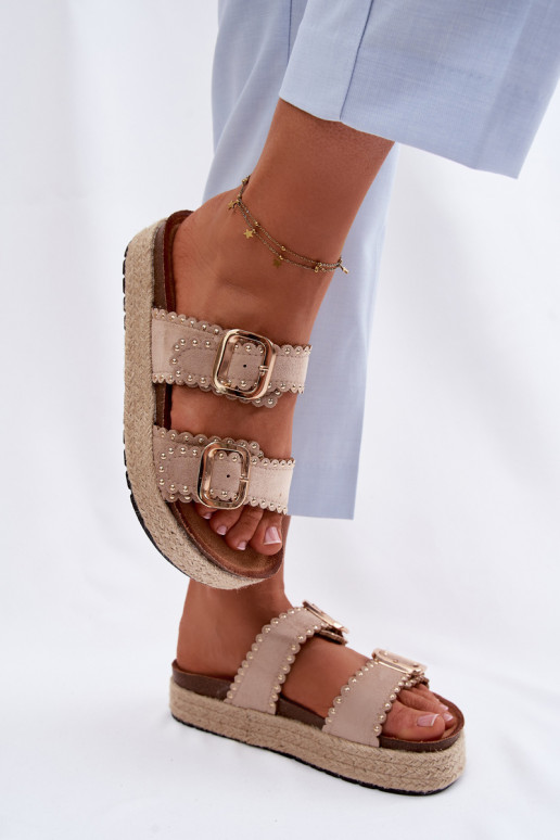 Dámske papuče s platformou S vrkočom zlatej farby s prackami I s nitmi béžová