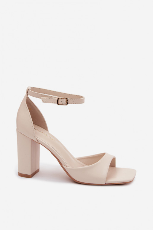 Dámske sandále na vysokom opätkuImitacji Skóry slonovina Melvra