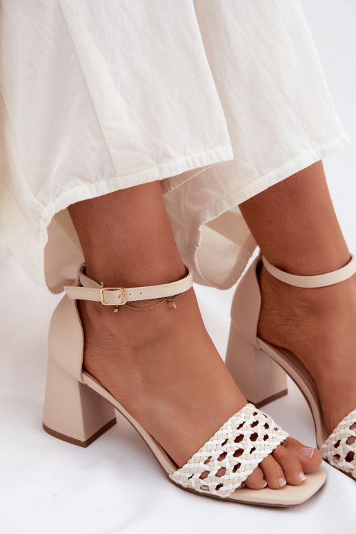 Dámske sandále na vysokom opätku S vrkočom slonovina Felena