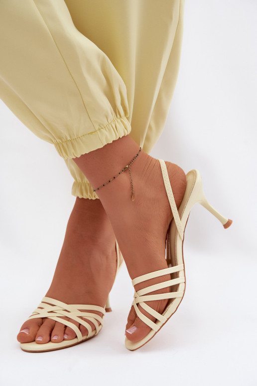 Dámske sandále s tenkými podpätkami S pruhmi žltá Velivelle