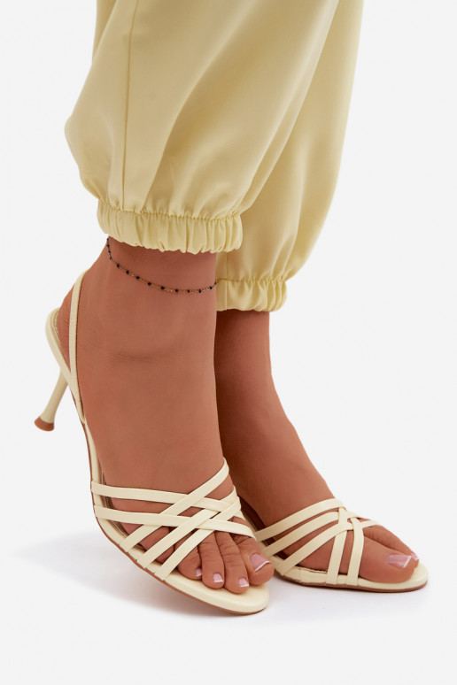 Dámske sandále s tenkými podpätkami S pruhmi žltá Velivelle