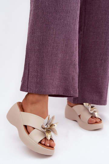 Kožené papuče s platformou S Ornatem Kvet Vinceza 41511 béžová 2