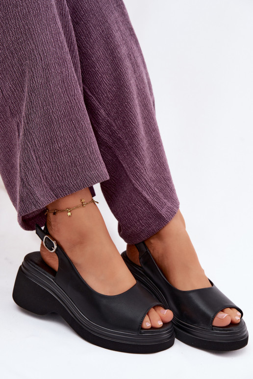 Kožené Sandále na platforme Vinceza 66936 čierna