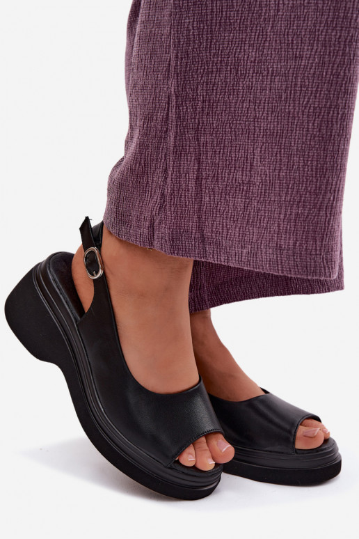 Kožené Sandále na platforme Vinceza 66936 čierna