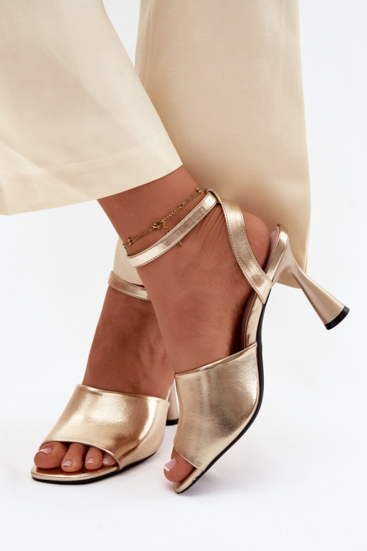 Dámske sandále s podpätkami Vinceza 62297 zlatej farby