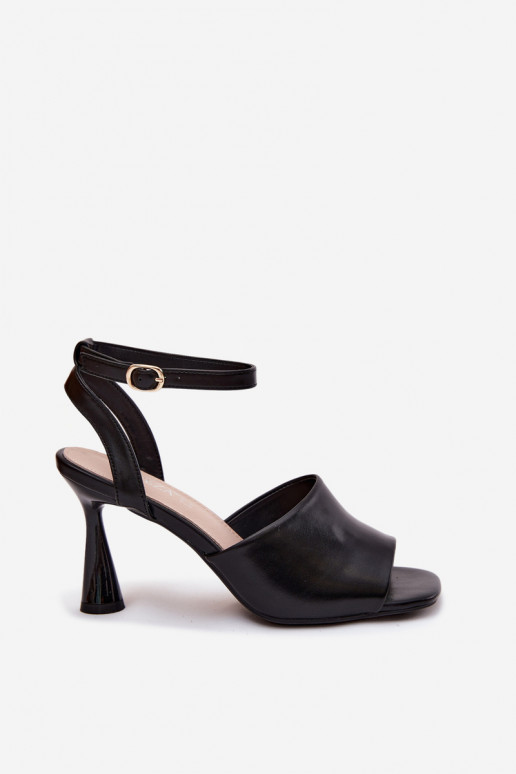 Dámske sandále s podpätkami Vinceza 62297 čierna