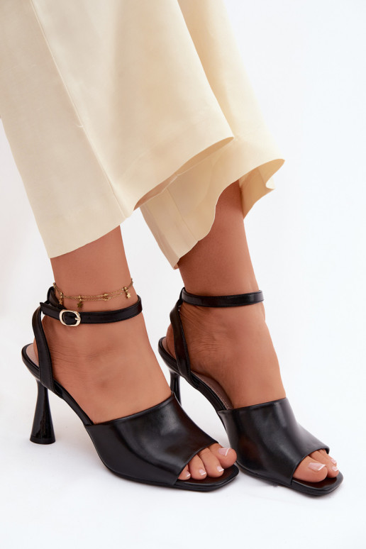 Dámske sandále s podpätkami Vinceza 62297 čierna