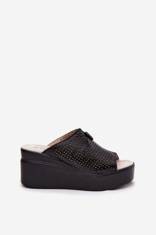 Dámske papučeZapnutéturalnej Skóry s platformou Vinceza 95392 čierna