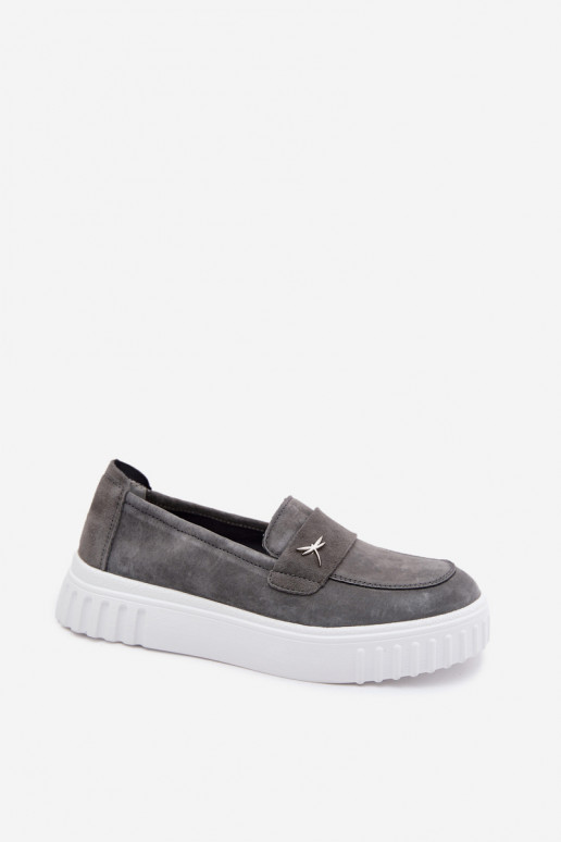 Dámske slip-on topánky z umelej semišovej platformy Vinceza 93218 v šedej