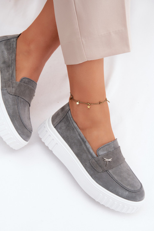 Dámske slip-on topánky z umelej semišovej platformy Vinceza 93218 v šedej