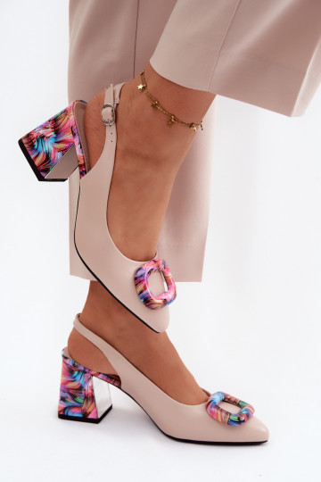 Dámske sandále na vysokom opätkuDekoracyjną s prackami Vinceza 62289 béžová