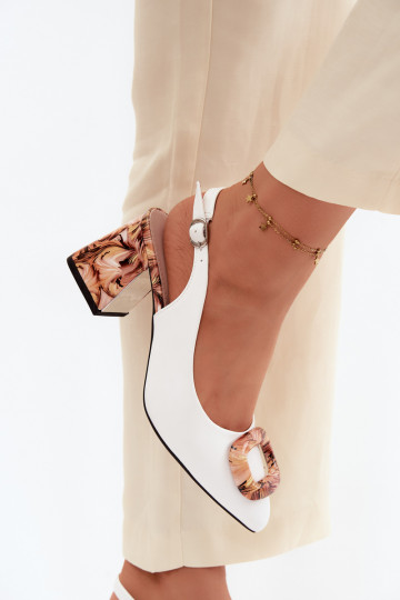 Dámske sandále na vysokom opätkuDekoracyjną s prackami Vinceza 62289 biela farba 2