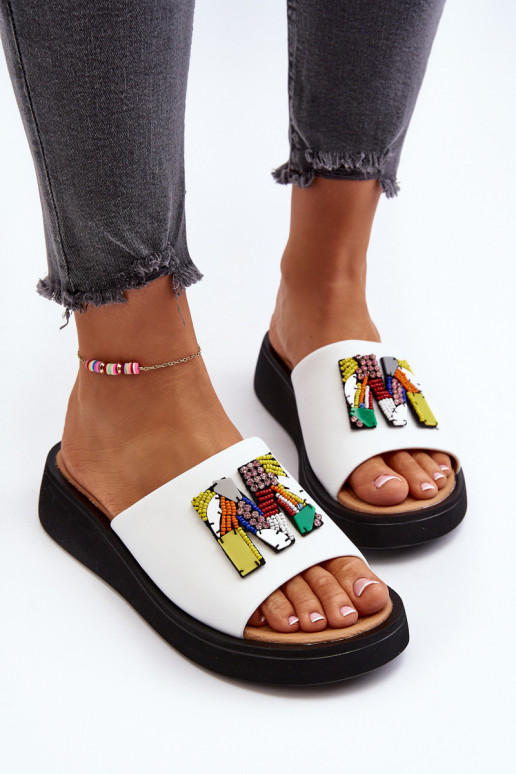 Kožené papuče Dámske s ozdobami biela farba Asames