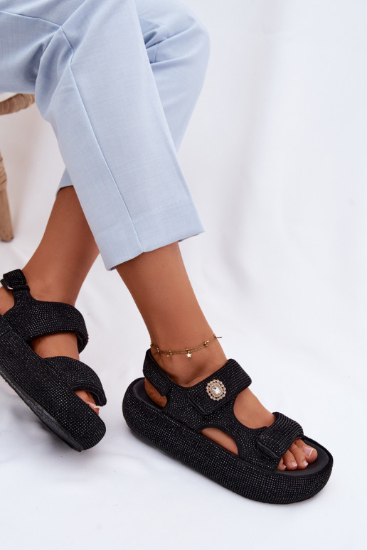 Zdobené Dámske sandále s platformou GOE TT2N4102 čierna