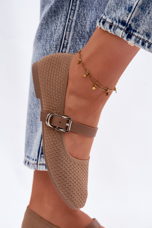 Látkové balerínky s popruhmi I s prackami khaki farby Jelisa