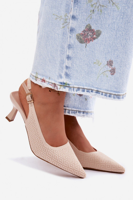 materiál Sandále na vysokom podpätku béžová Delessa