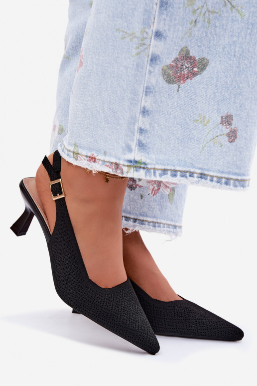 materiál Sandále na vysokom podpätku čierna Delessa