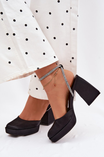 Dámske sandále Zapnuté masívnych opätkoch Typu Słupek Pasek s trblietavými otvormi čierna Seraphina 2