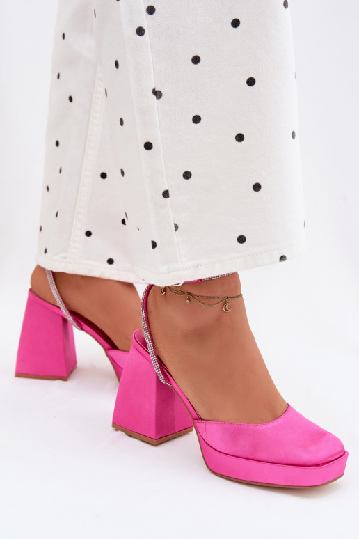 Dámske sandále Zapnuté masívnych opätkoch Typu Słupek Pasek s trblietavými otvormi Ružová Seraphina