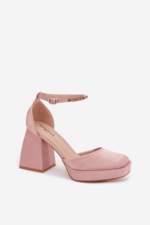 sandále s podpätkamiSatynoInym INykończeniem Szampańskie Calistae