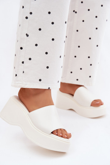 Dámske papuče s platformou biela farba Virelia 2