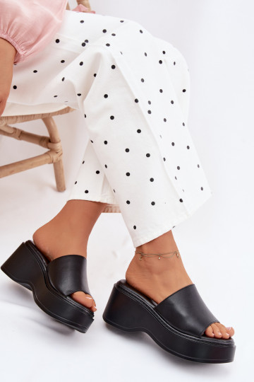 Dámske papuče s platformou čierna Virelia