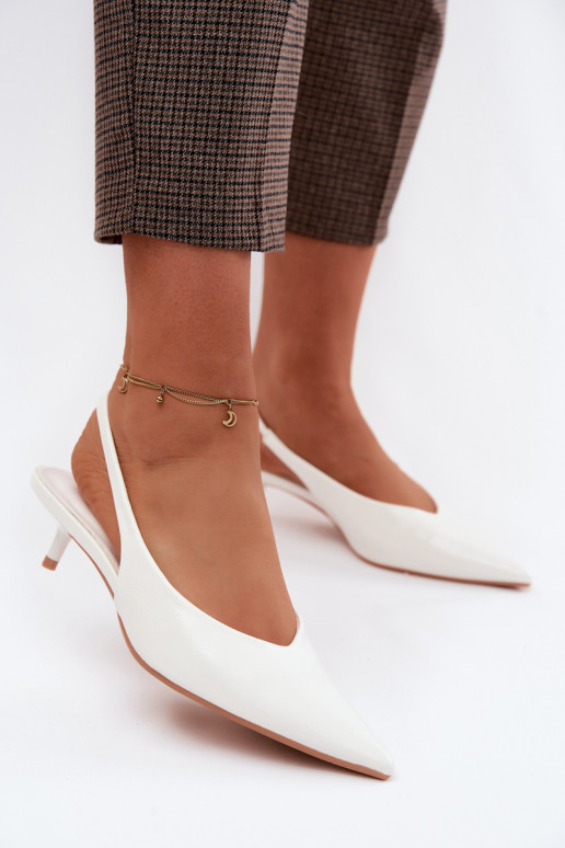 Lakované sandále pre ženyImitacji Skóry s podpätkami biela farba Averelle