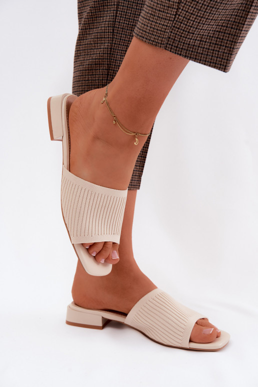 materiál Dámske papuče so širokými podpätkami slonovina Belissea