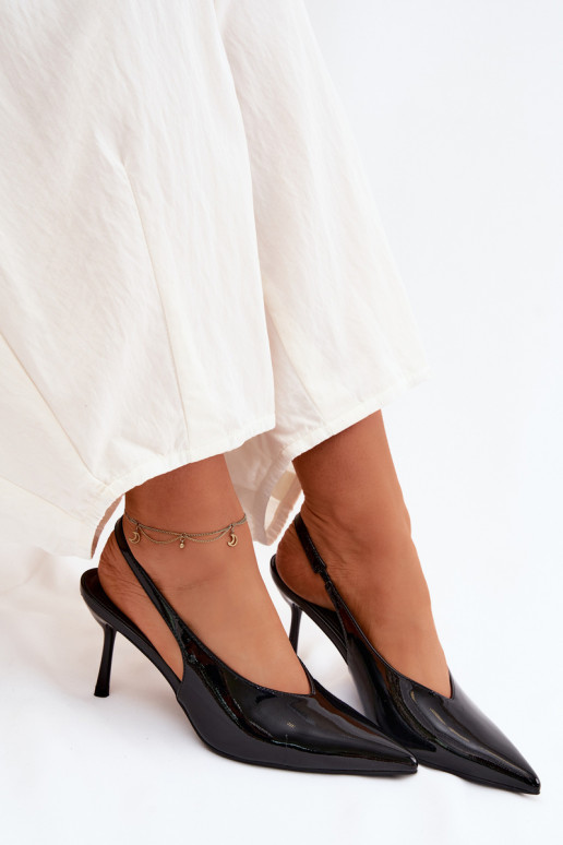 s lakovým efektom štekle sandále z eko kože čierna Norvra